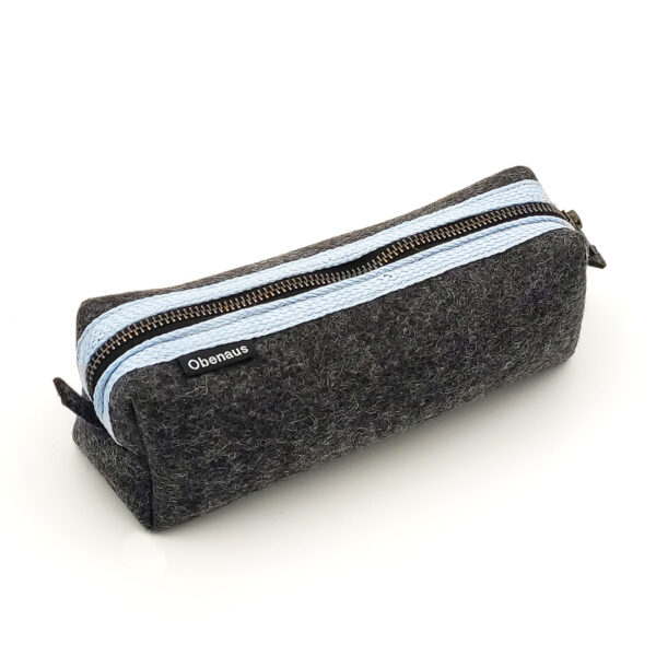 Pennal – Anthrazit – Borte Hellblau